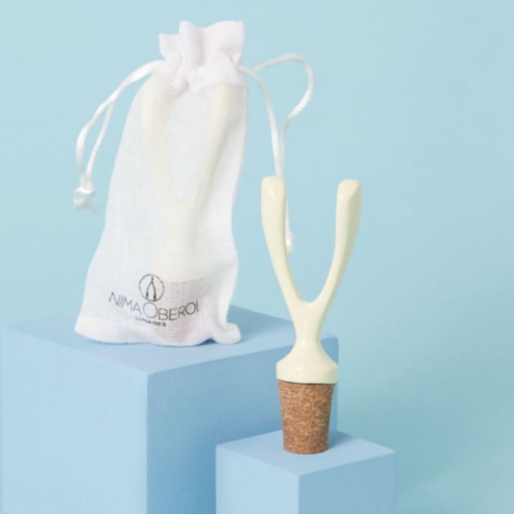 NIMA
OBEROI Lunares Wishbone Bottle Stopper